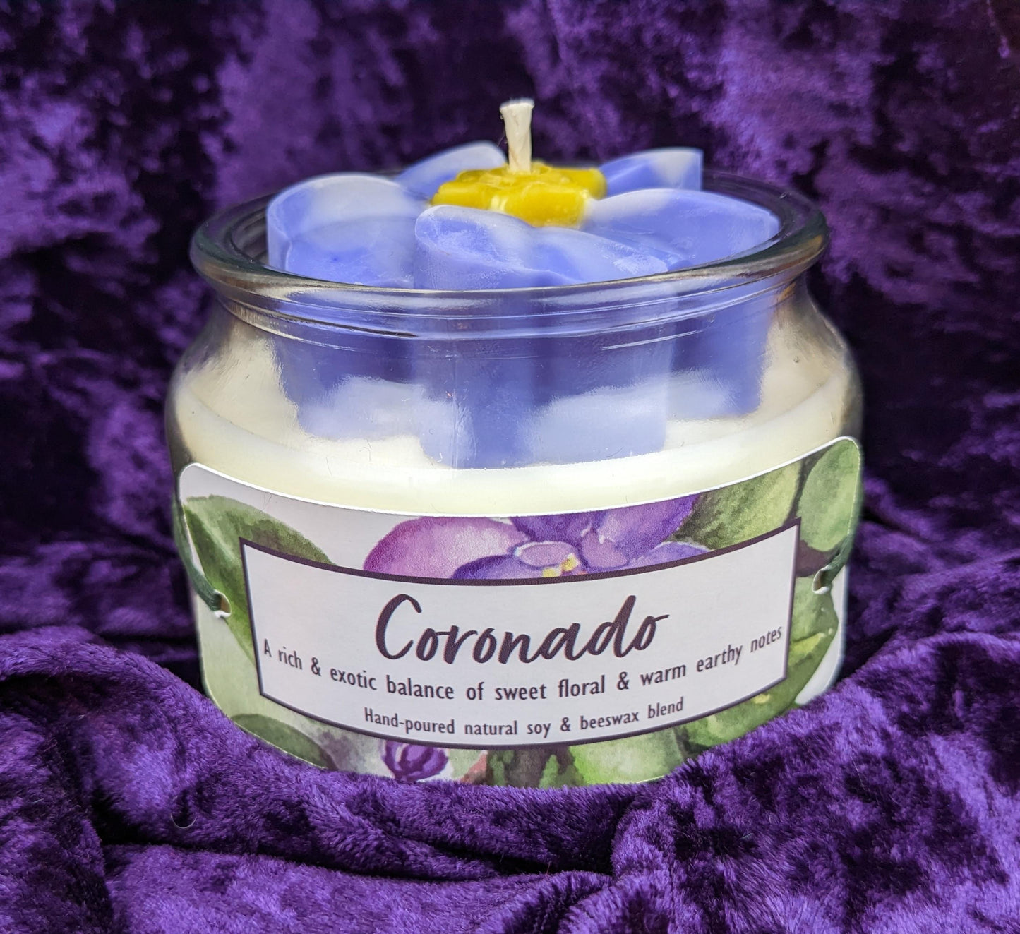 African violet candle purple flower soy and beeswax lavender amber tonka bean myrrh