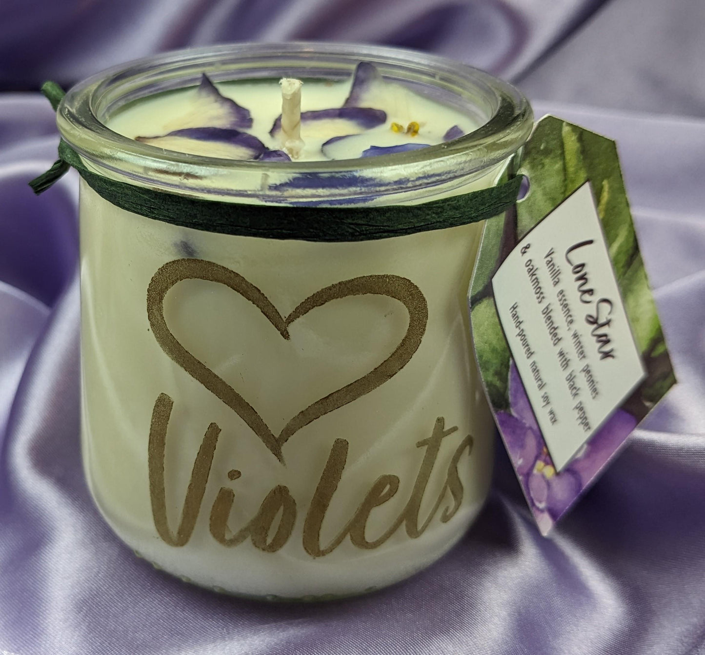African violet candle dried violet flowers vanilla peonies oakmoss black pepper