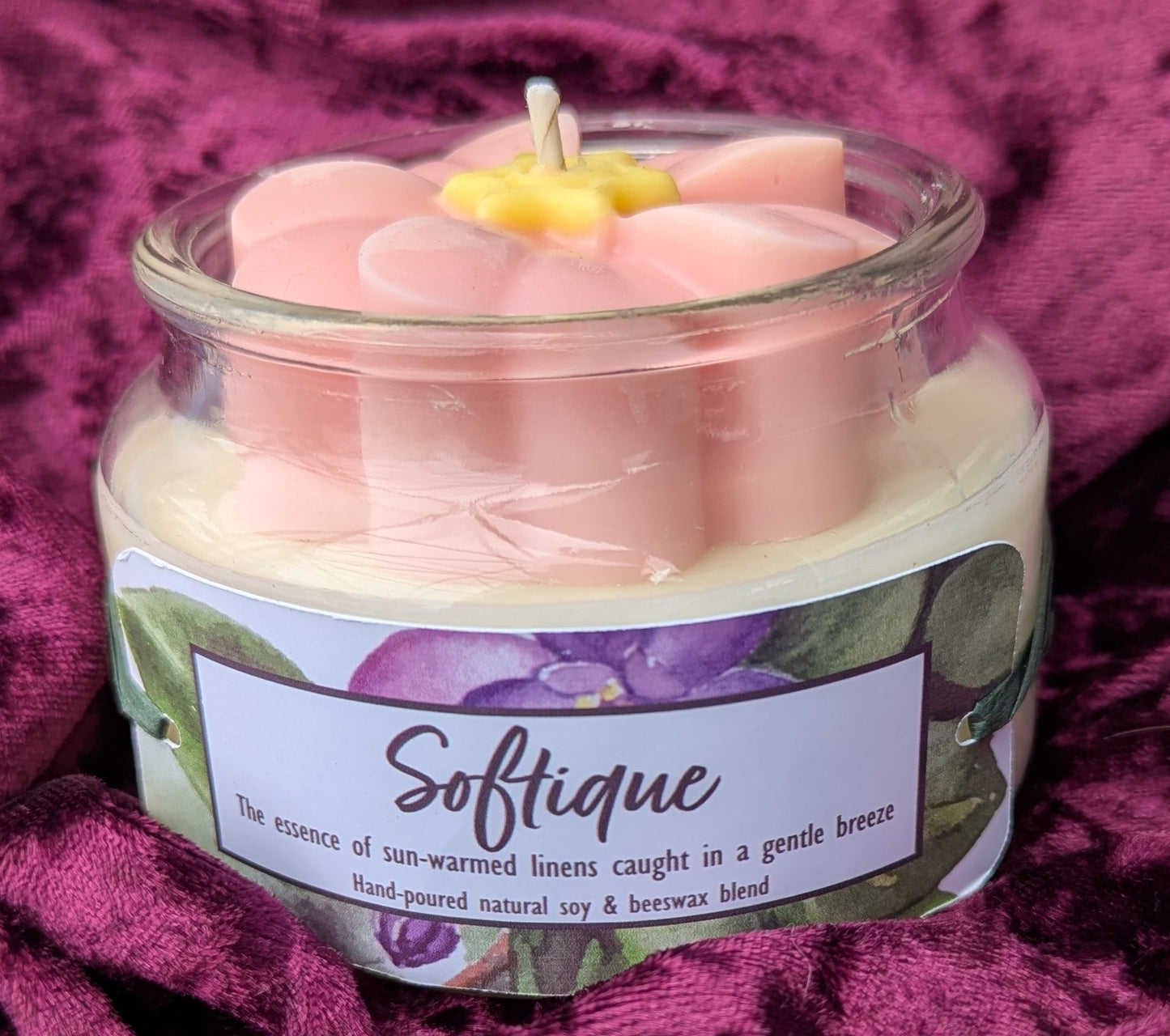 Softique African Violet Candle, 10oz