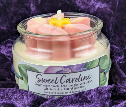 African violet candle pink flower soy and beeswax sweet vanilla amber musk patchouli